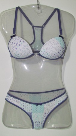 Menina moça est- 01